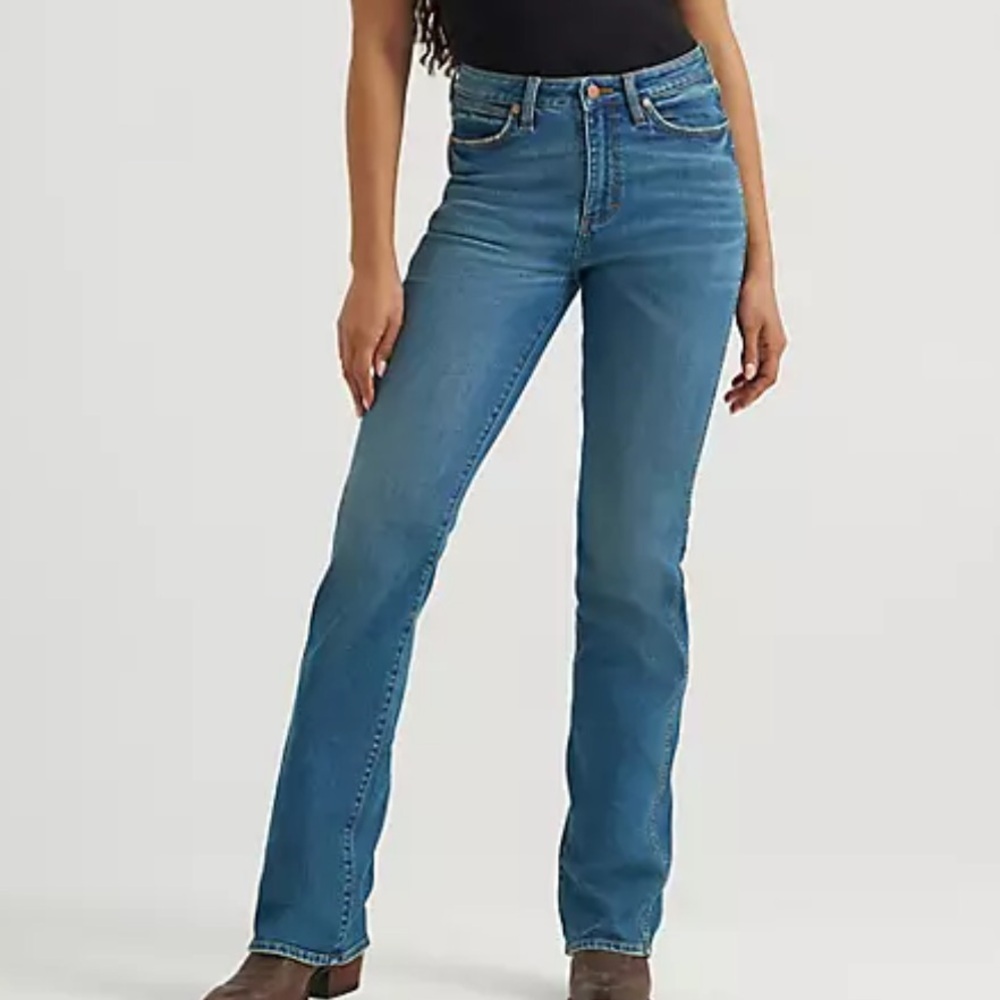Wrangler Women's Highrise Bootcut Med Wash Denim Jeans Size 12